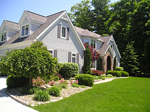 Landscapers and Lawncare Services in Waverly, IA